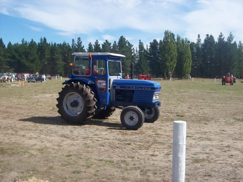 leyland tractor tableau