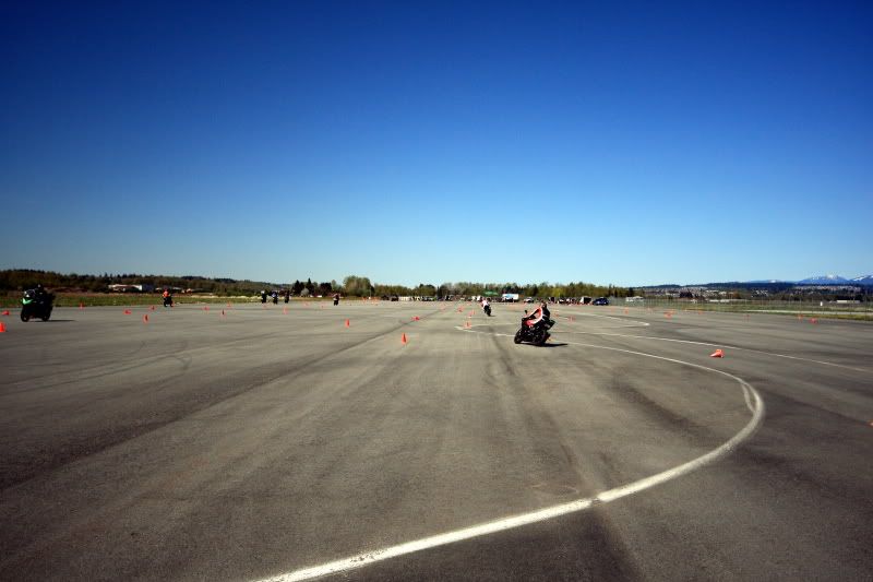 IMAGE: http://i251.photobucket.com/albums/gg304/thumphoto/April27th20091005.jpg