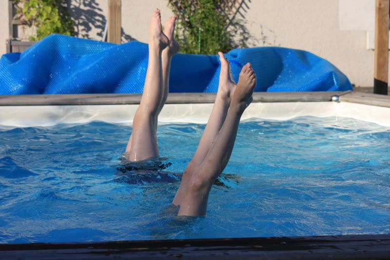 IMAGE: http://i251.photobucket.com/albums/gg304/thumphoto/Europe20081491.jpg