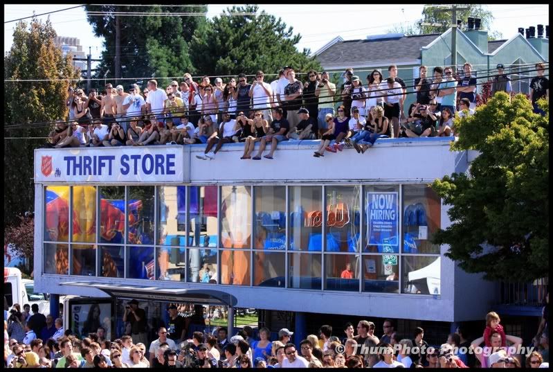 IMAGE: http://i251.photobucket.com/albums/gg304/thumphoto/RedBull2008188-1.jpg