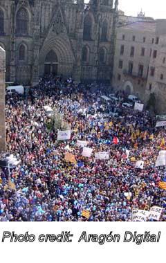Barcelona protest photo with credit