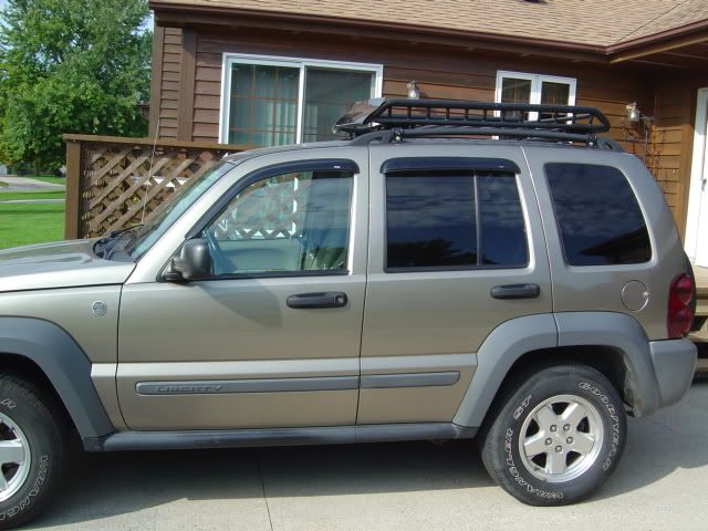 Jeep liberty crossbars #3