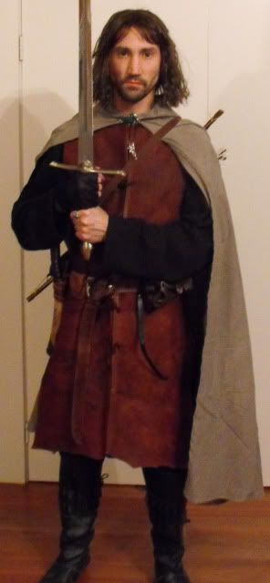 6 LOTR Costumes in one month: Low Budget