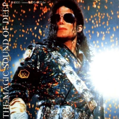 http://i251.photobucket.com/albums/gg305/LaShiNOOOOO/Covers/_Michael_Jackson_-_The_Magic_Sou-1.jpg